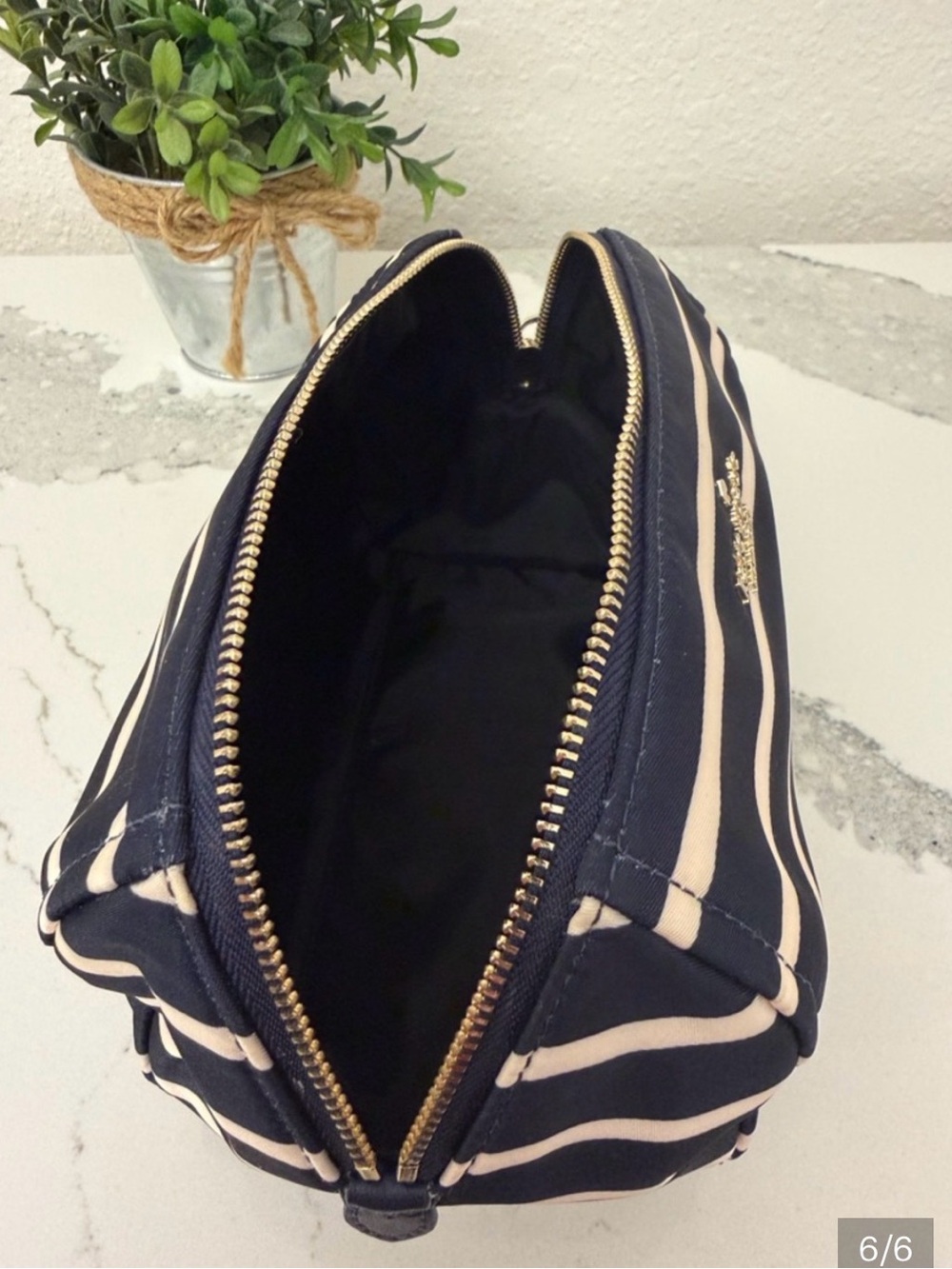 Kate Spade New York Chelsea Nylon Medium Cosmetic Case. - Picture 5 of 6